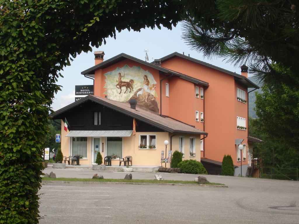 Hotel Ristorante Sagittario Фельтре Екстер'єр фото